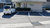 にこにこ調剤薬局の駐車場