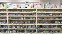 ココカラファイン薬局　用賀東口店の薬棚