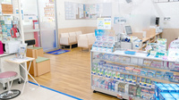 ウエルシア薬局仙台市名坂店の入口