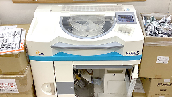 ヤックスドラッグ　千葉山王薬局の調剤器具
