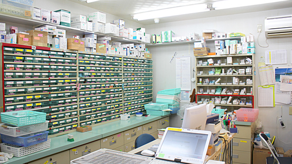 あけぼの薬局 六郷店の調剤室