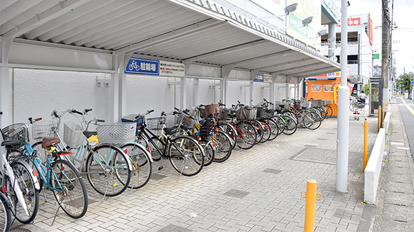 あけぼの薬局 四街道店の駐輪場