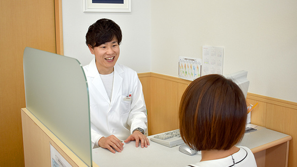 ピース薬局ドライブスルー夢咲店の服薬指導対応