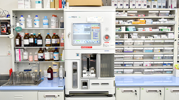 中央薬局和泉府中店の調剤器具