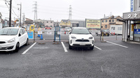 タナカ薬局の駐車場