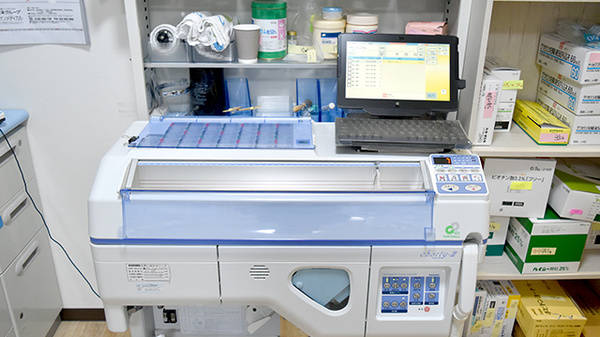 しろくま薬局　桃谷店の調剤器具