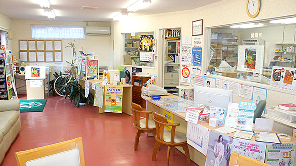 大井田薬局富岡店の受付/カウンター