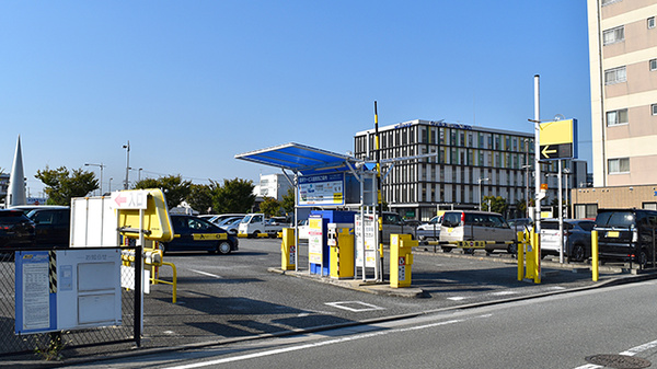 楠公堂薬局　JR加古川駅　構内店の駐車場