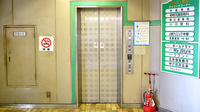 楠公堂薬局　学園都市駅ビル店のエレベーター