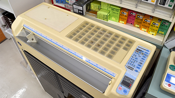 楠公堂薬局　深江店の調剤器具