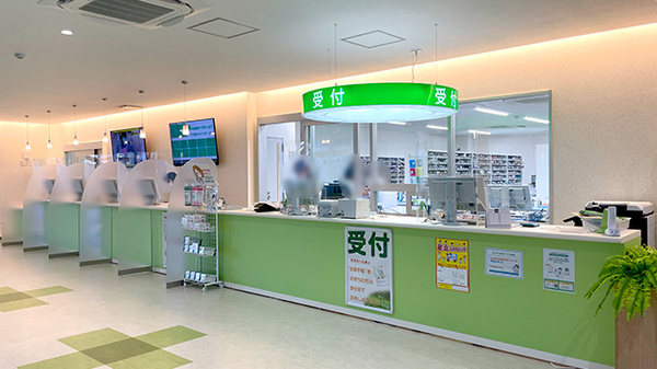 みどり薬局 川西店の受付/カウンター