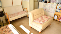 阪神調剤薬局　東広島店の待合スペース