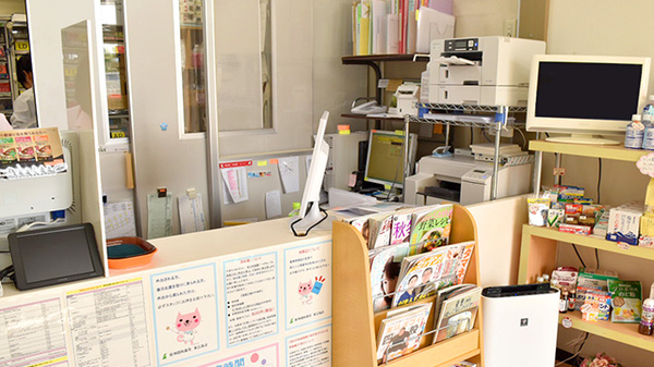 阪神調剤薬局　東広島店の受付/カウンター