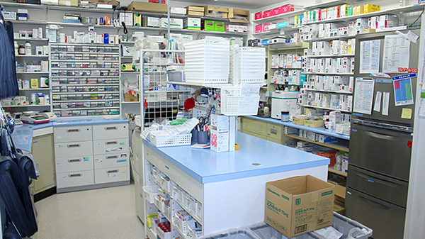 塩田上原薬局の調剤室
