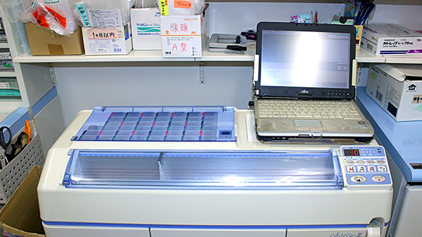 塩田上原薬局の調剤器具
