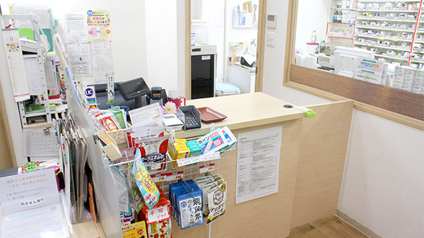 ひかり薬局　名瀬店の受付/カウンター
