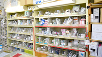 アスター薬局の薬棚