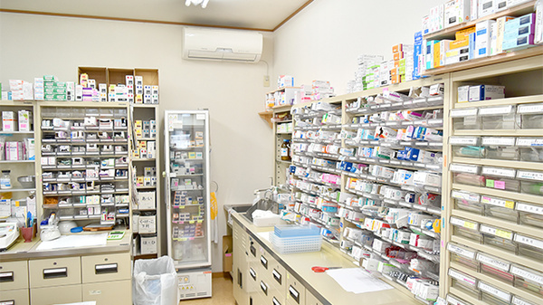 あけとみ薬局の調剤室