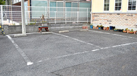 あけとみ薬局の駐車場