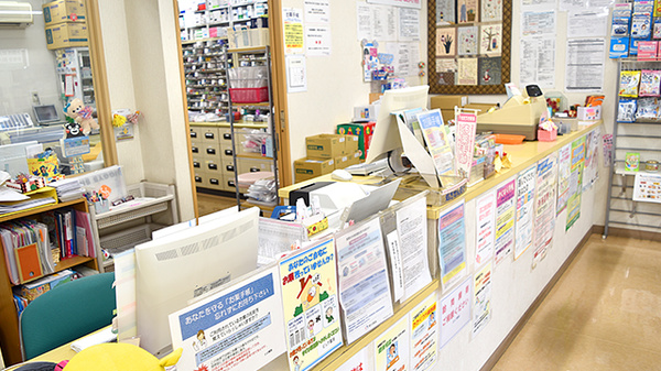 ピュア薬局1号店の受付/カウンター