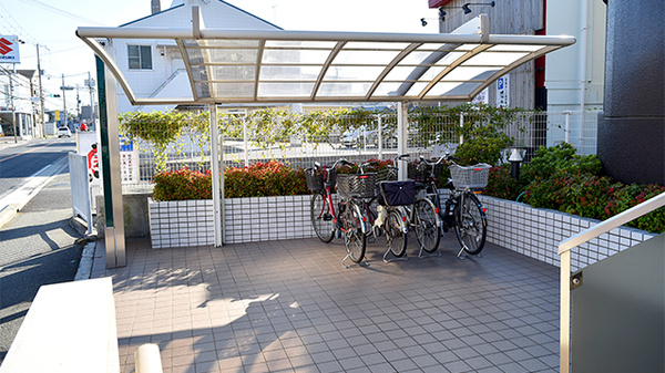 ゴダイ薬局　東二見店の駐輪場