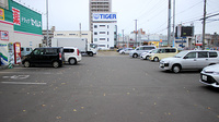 オスト薬局　環状通美園店の駐車場