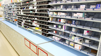 オスト薬局　環状通美園店の薬棚