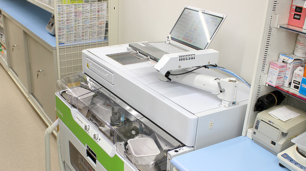 ドラッグセイムス平和通薬局の調剤器具