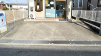 メイキ薬局　中野店の駐車場