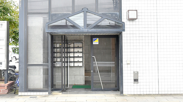 ユタカ薬局　在宅調剤センター京都の入口