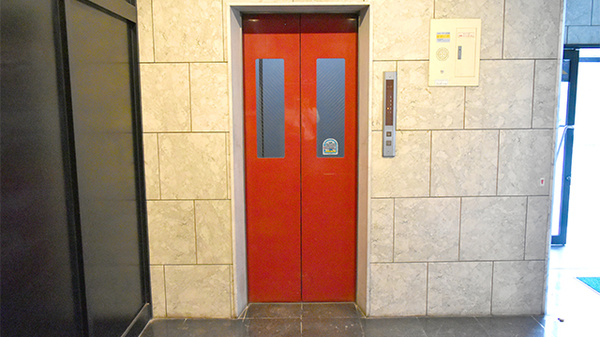 ユタカ薬局　在宅調剤センター京都のエレベーター