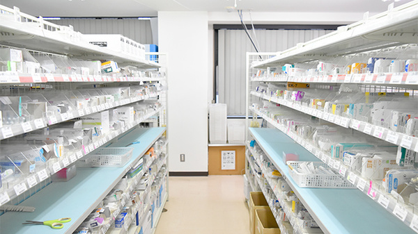 ユタカ薬局　在宅調剤センター京都の調剤室