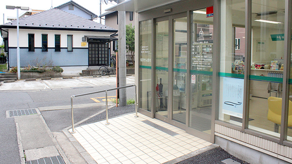 そうごう薬局 厚木店の入口