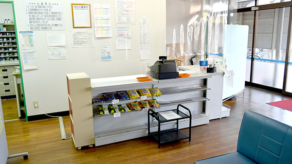 プライム薬局瀬戸川北店の受付/カウンター