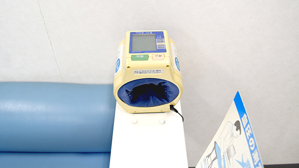 あおば薬局内田橋店の血圧計