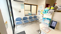 いのうえ調剤薬局の待合スペース