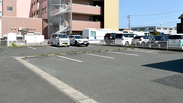 きりん薬局の駐車場