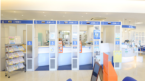 クオール薬局豊橋店の受付/カウンター