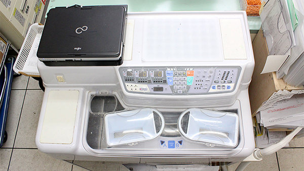 スギ薬局　たいら店の調剤器具