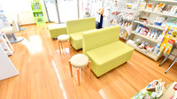 ファーマライズ薬局　半田本町店の待合スペース