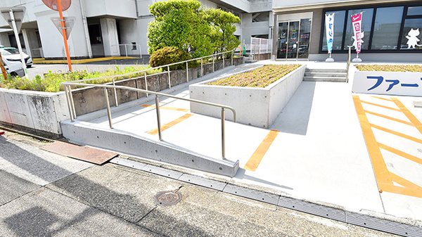 ファーマライズ薬局 名古屋店のバリアフリー設備