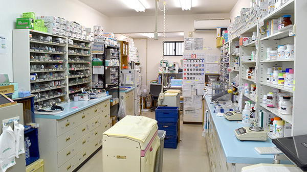 ミドリ薬局 小牧店の調剤室