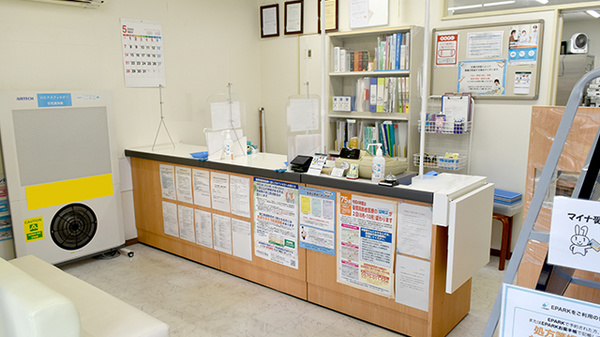 まちほけ薬局　名鉄東大手駅店の受付/カウンター