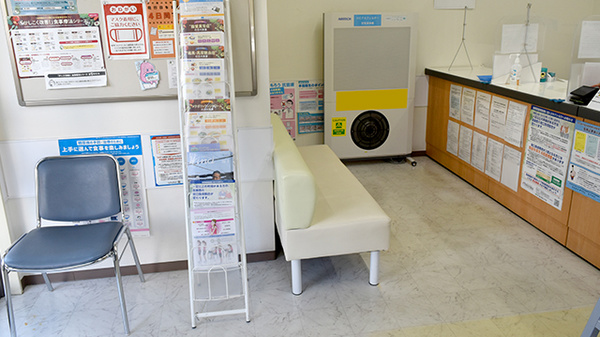 まちほけ薬局　名鉄東大手駅店の待合スペース