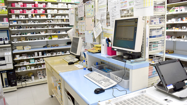 ユタカ薬局　大曽根駅の調剤室