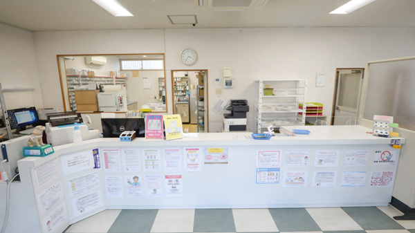 ワタリ調剤薬局の受付/カウンター