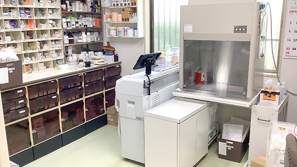 岩田調剤薬局の調剤室