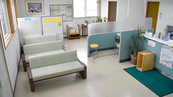 田中調剤薬局の待合スペース