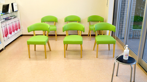 みんなの薬局　守山の待合スペース