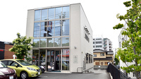 ティーズ薬局山越店の外観